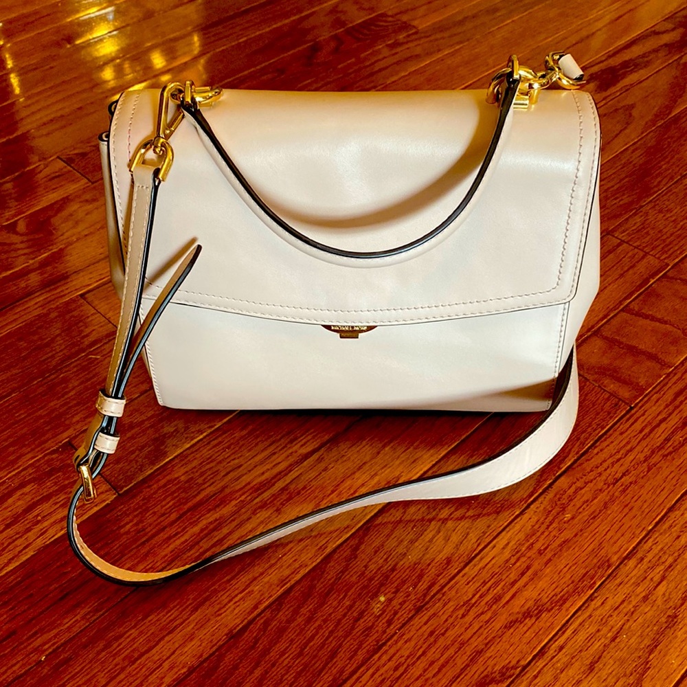 Michael Kors Blush Leather Handbag very good condition Medium